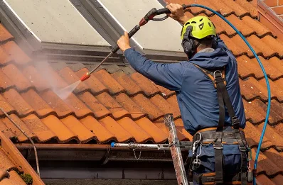 Démoussage et hydrofuge de toiture à Caden